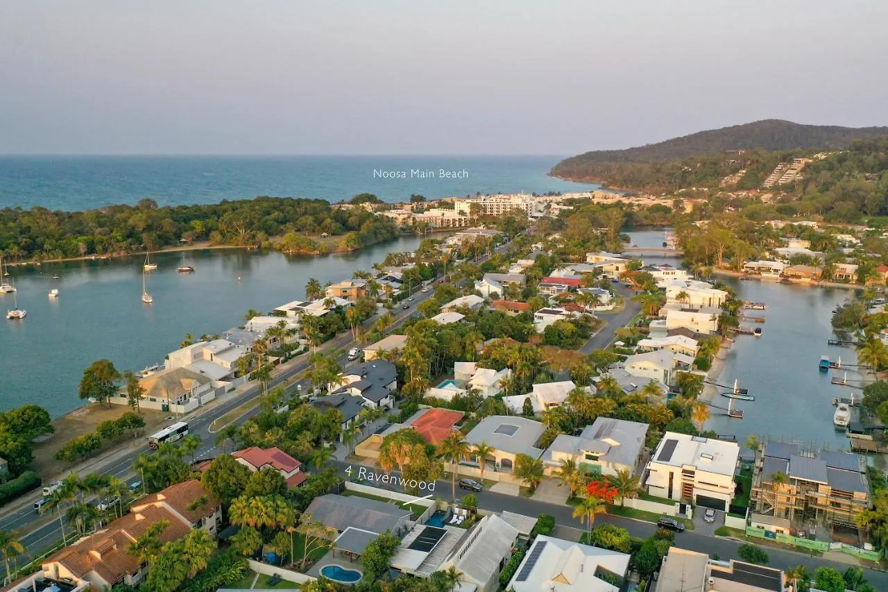 הוילה Walk To Hastings Street, Noosa Sound 0*, נוסה